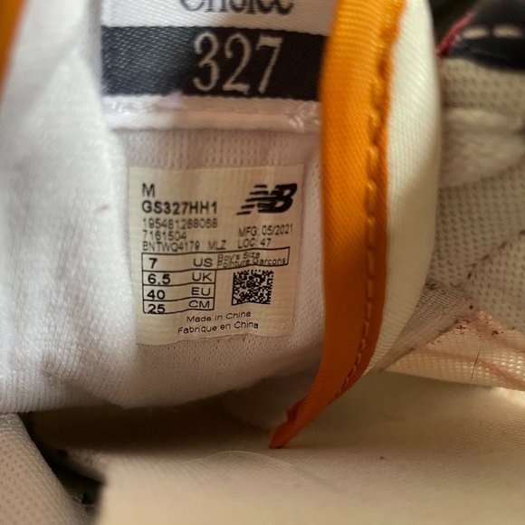 New Balance 327 Sneakers in Multicolor/Colorblock - Picture 6 of 6